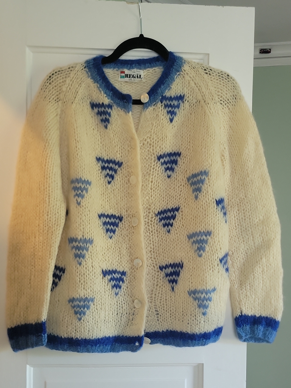 Vintage Cream & Blue Fuzzy Mohair Patterned Knit Cardigan - M
